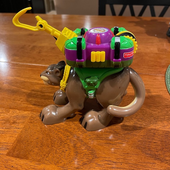 Vintage 1999 Rescue Hero Animal, Claude the Mountain Lion with accessori… - Picture 2 of 4